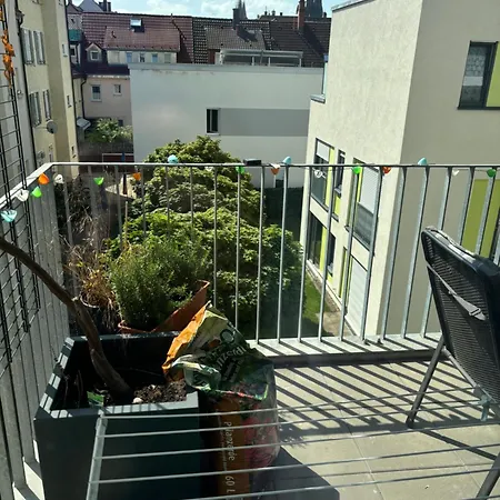 Large Ulm